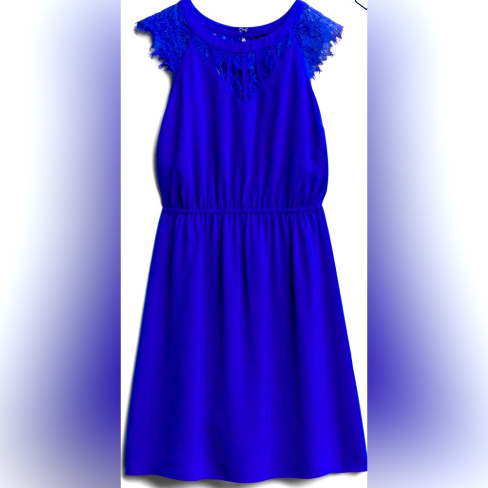 41 Hawthorn Lace Dress